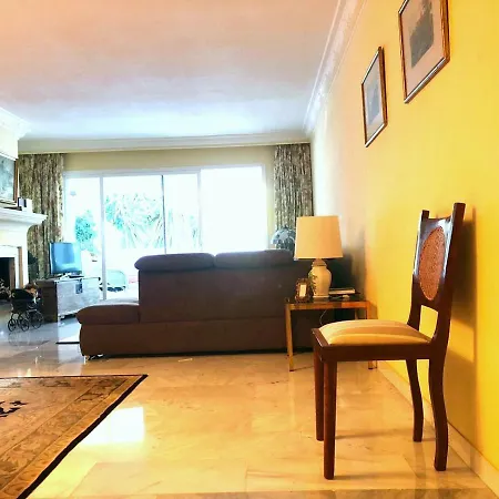 Beautiful, Bright And Spacious Duplex In Marbella Διαμέρισμα *
