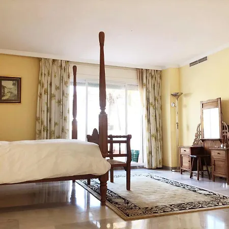 Beautiful, Bright And Spacious Duplex In Marbella Εστεπόνα